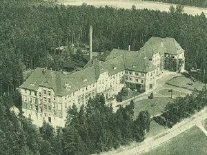 Seitenfl�gel der Villa