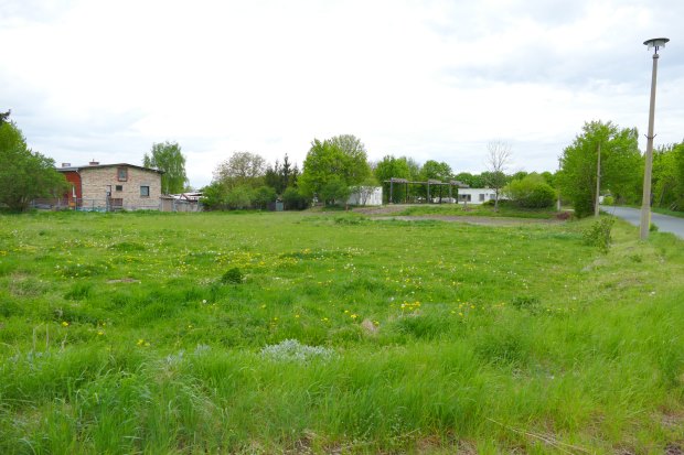Grundstück mit alter Tankstelle in Querfurt
