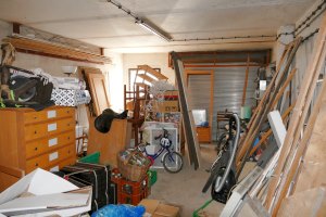 Grundst�ck Garten vom Wohnhaus am Fluss in Frankreich