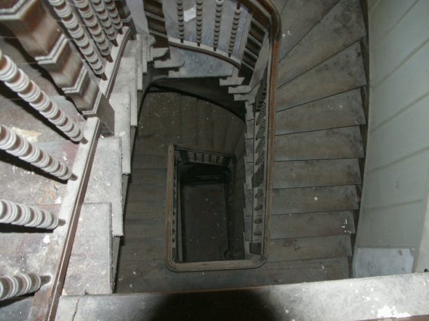 Treppenhaus der Villa